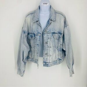 American Eagle Boyfriend Cut Denim Jacket Light Wash Cropped Jean Large Distress